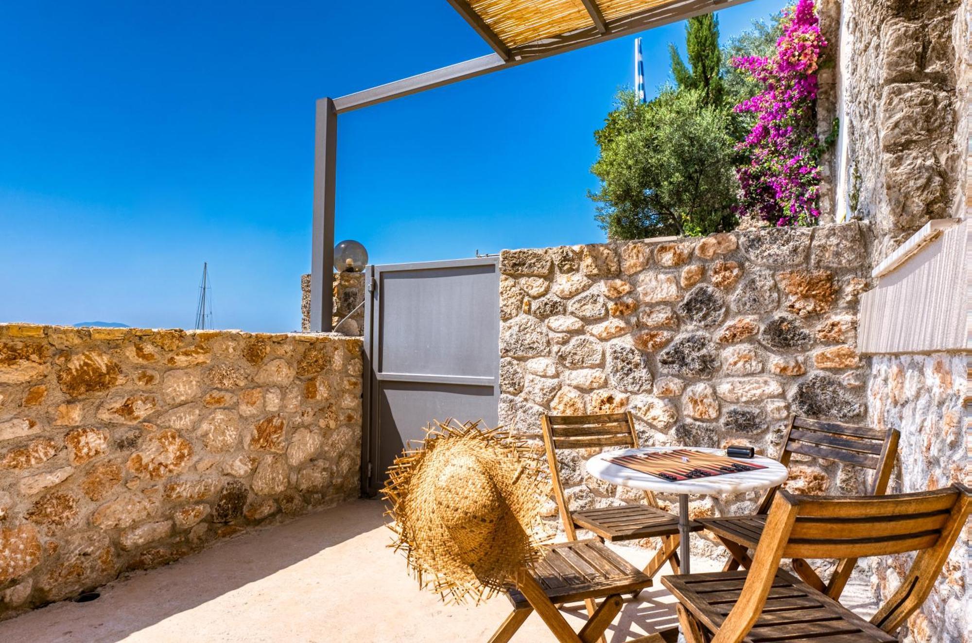 Glyfa Beach Villas Barbati Bagian luar foto