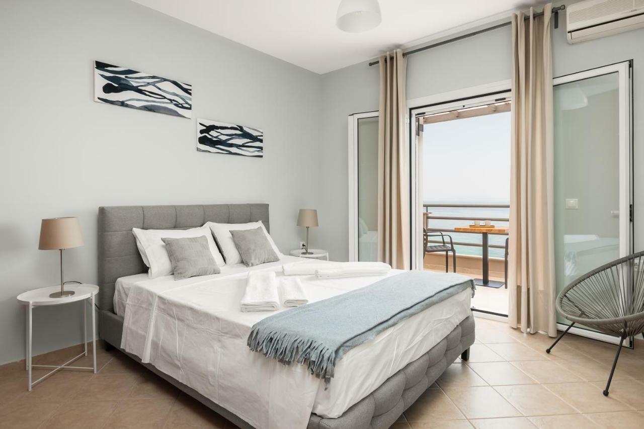 Glyfa Beach Villas Barbati Bagian luar foto